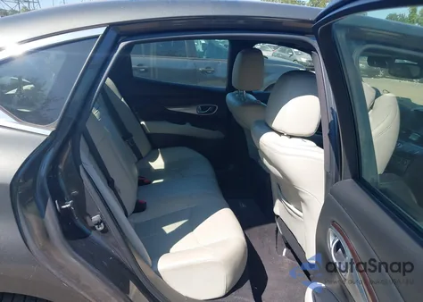 2013 Infiniti M37X from USA, damaged, VIN JN1BY1AR2DM604574